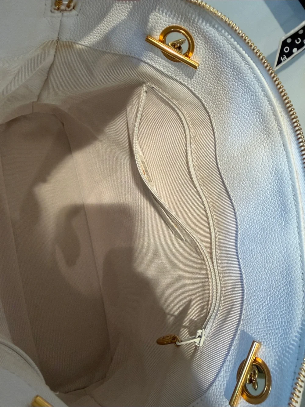 CHANEL Cream Leather Shoulder Bag with Gold Chain Accents